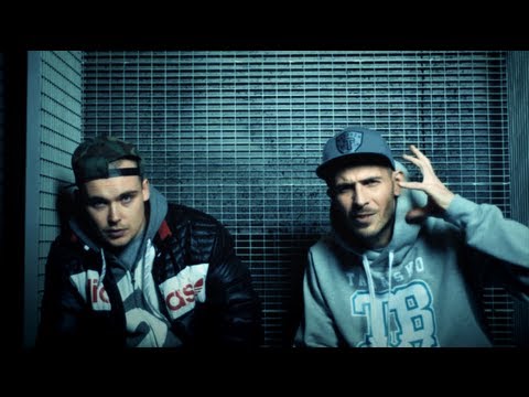 O.S.T.R & Hades - Psychologia tłumu   feat. Sacha Vee